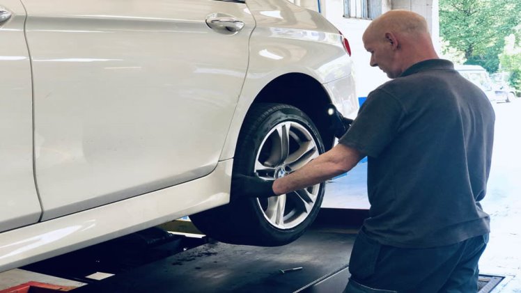 Things to know before performing the MOT test of your car