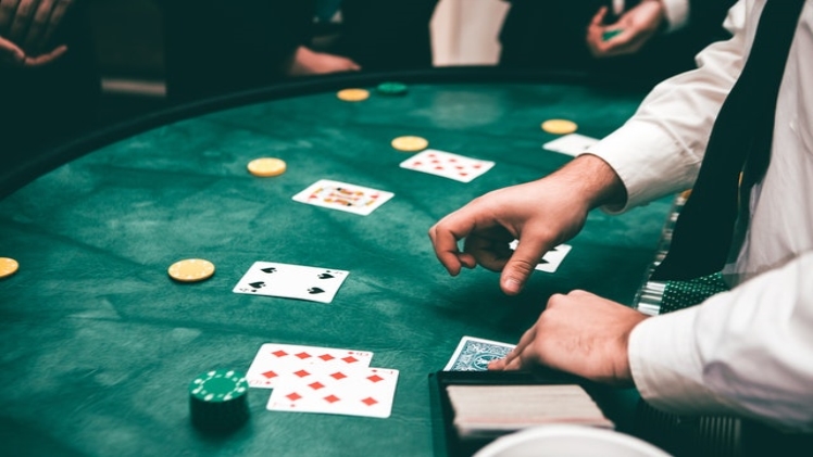 Play Online Slots at All Jackpots Casino