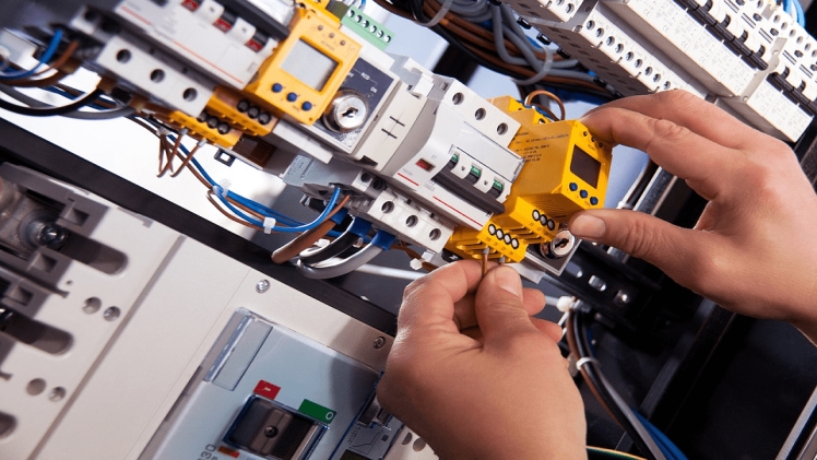 Different Types of Electricians & Their Varied Work Profiles