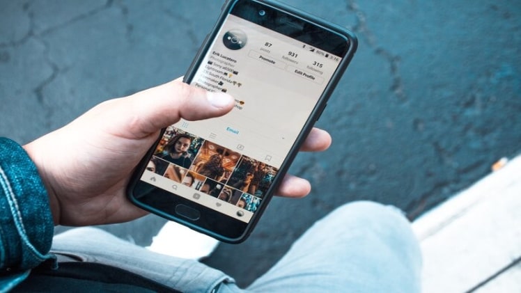 What Does Navigation Mean on Instagram Stories?