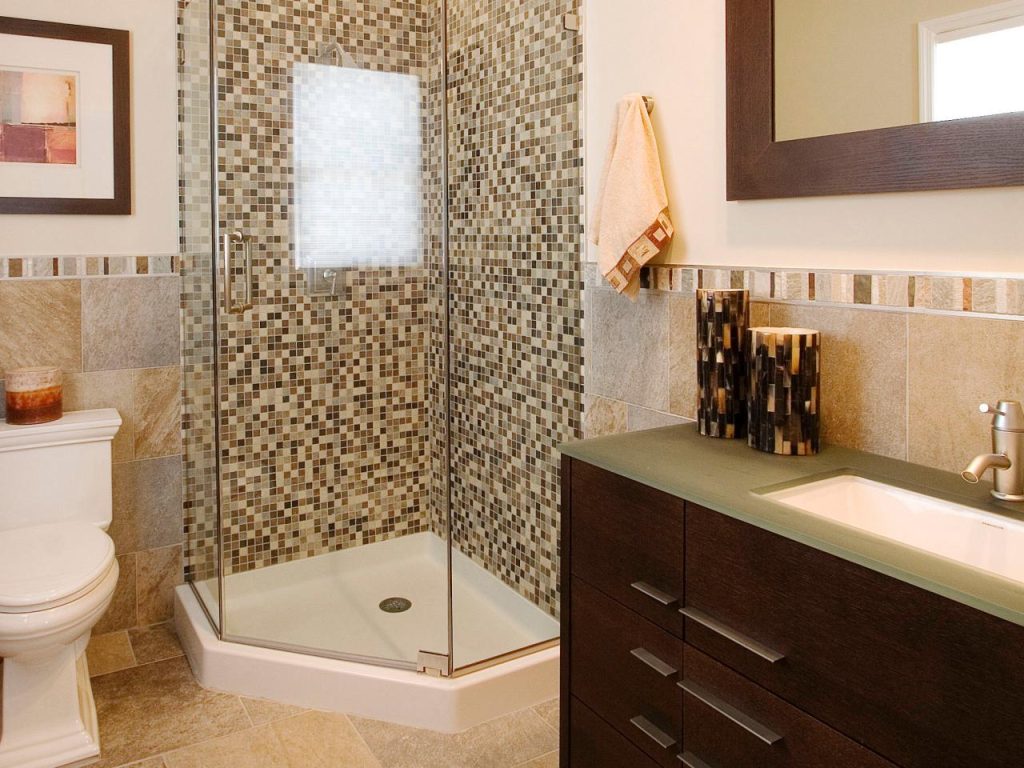 How to Spruce Up a Very Small Bathroom Remodel