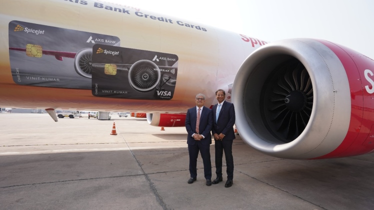SpiceJet and Axis Bank Launch Co-Branded Credit Card. Details Here
