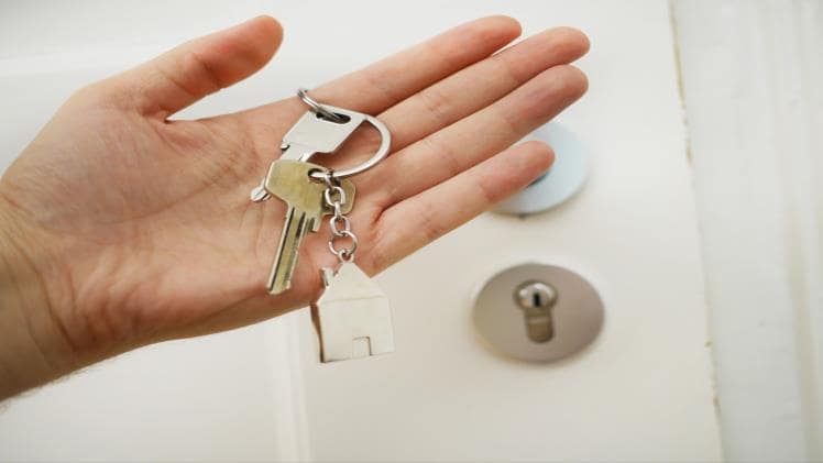 Starting a Business vs Investing in Real Estate