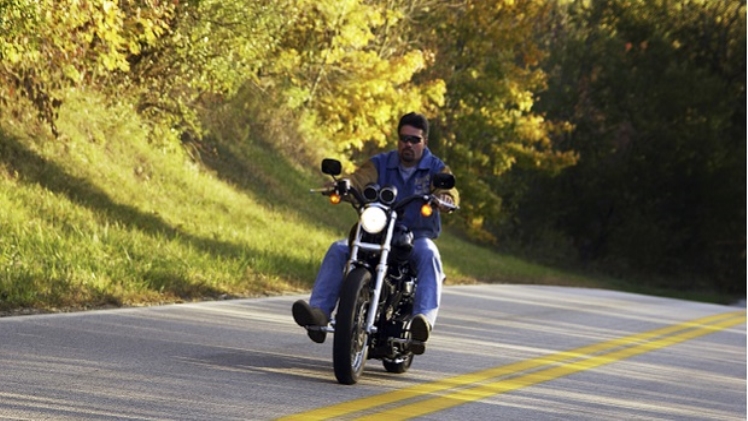 UNDERSTANDING ARIZONA MOTORCYCLE HELMET LAWS
