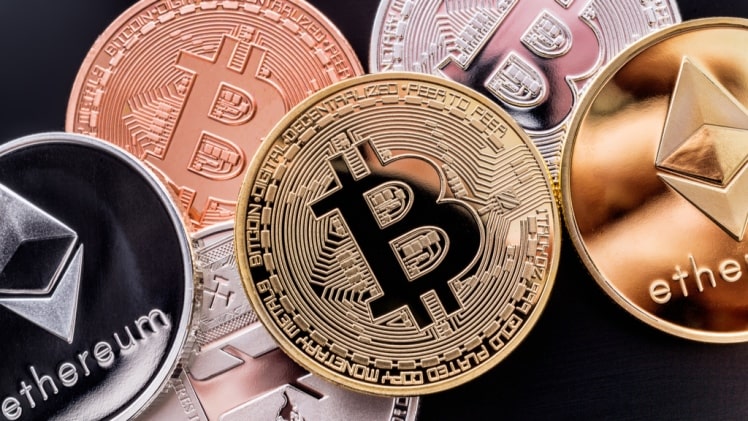 The Pros and Cons of Accepting Cryptocurrency as Payment