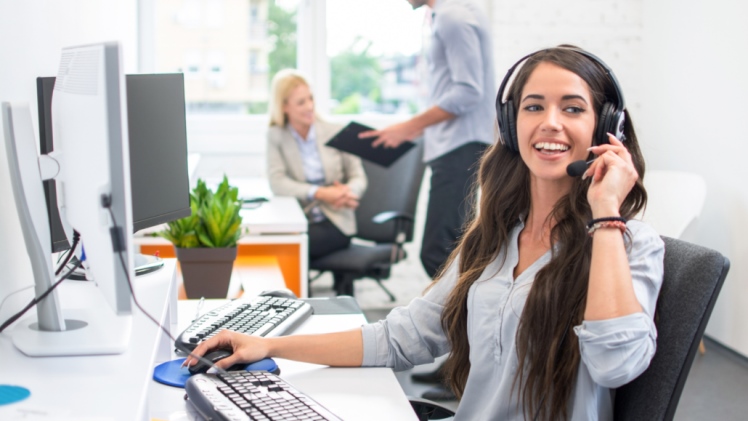 4 Ways to Improve Customer Service in 2023