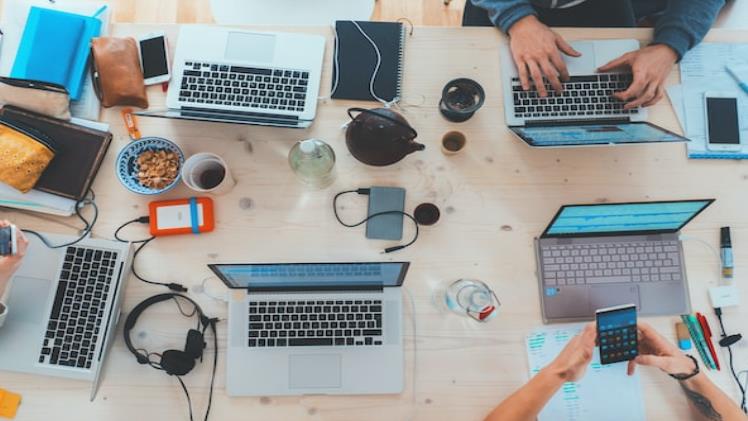 The Benefits of Outsourcing App Development