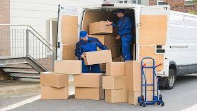 The Benefits of Using a Man with a Van Service for Moving Home and Office