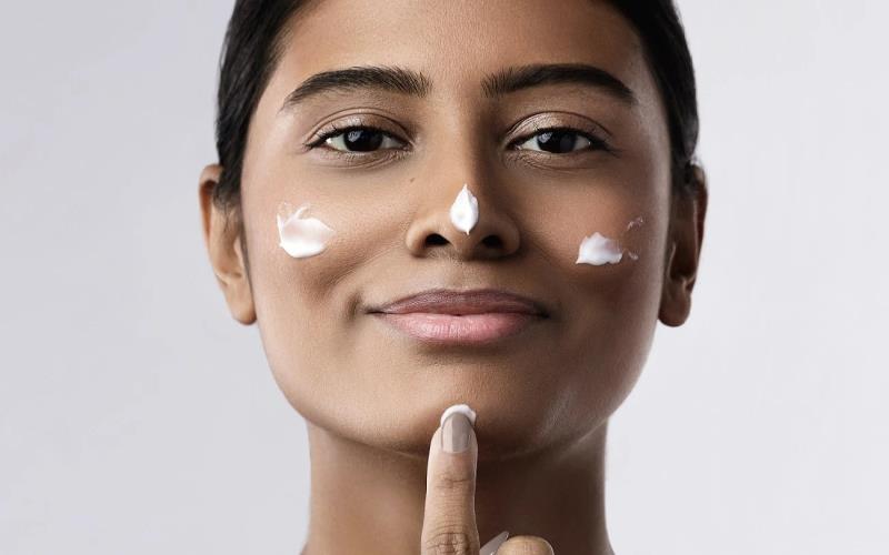 How Much Sun Protection Do You Get From an SPF 15 Daily Moisturizer?